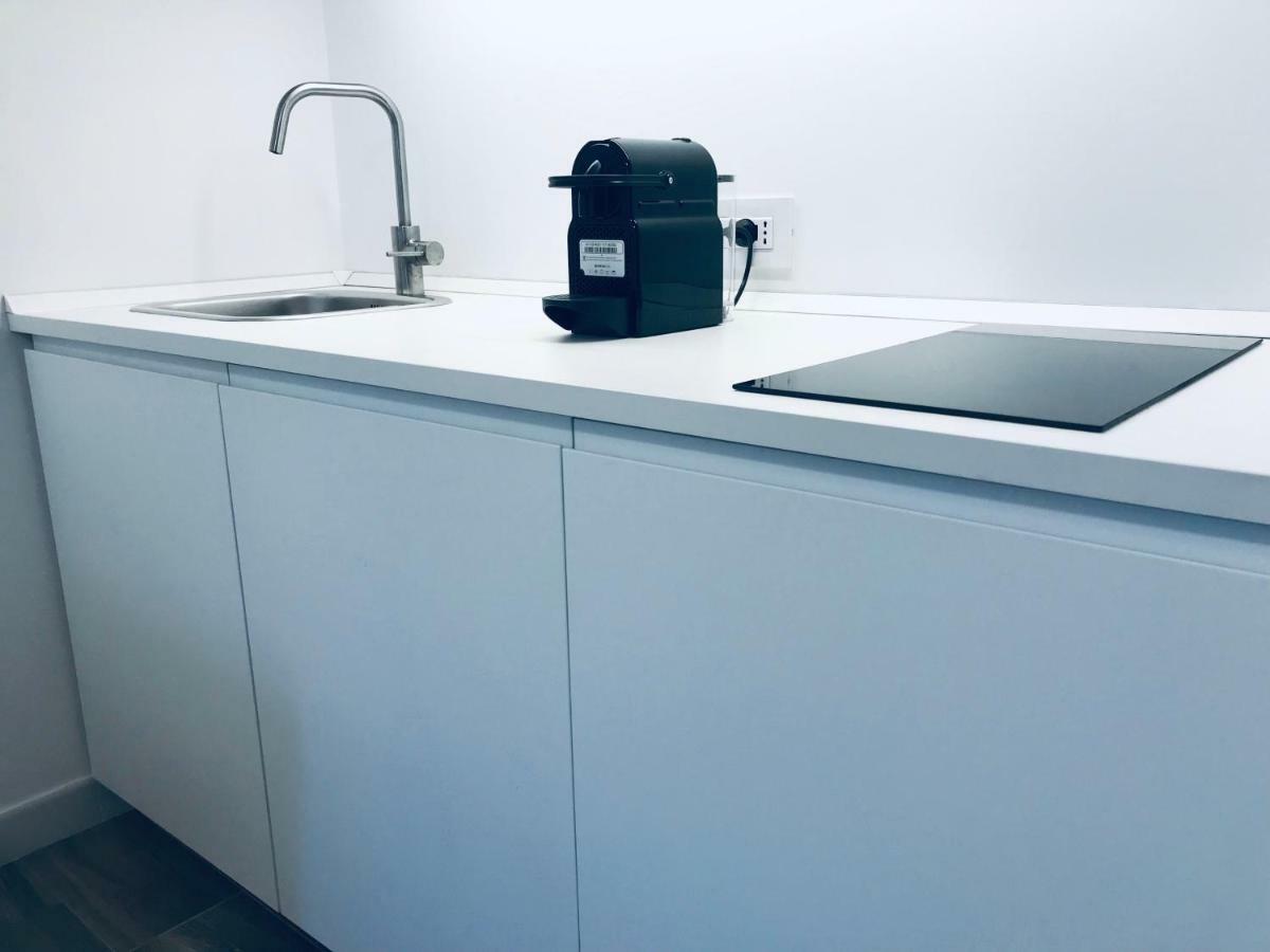 Bellhome 3 - Elegante Appartamento Nel Centro Di Bari Kültér fotó